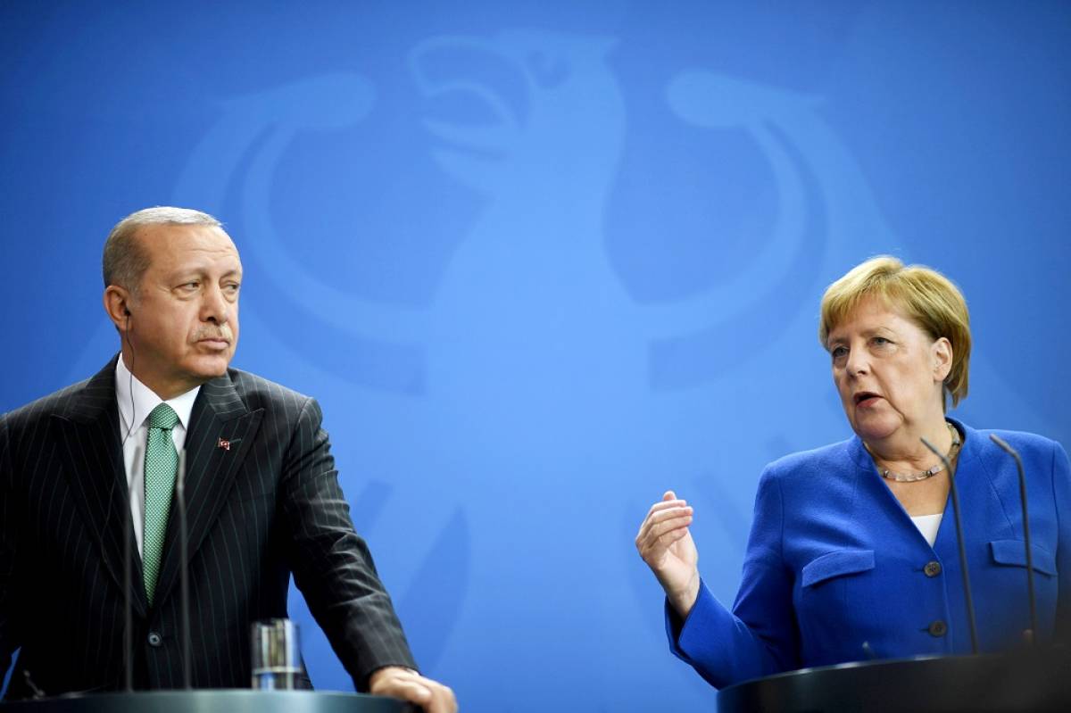 Μόνο στο iEidiseis: Τι είπε η Μέρκελ στον Ερντογάν για να μην προχωρήσει σε θερμό επεισόδιο με την Ελλάδα