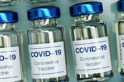 Εμβόλιο για τον κορονοϊό σε... έμπλαστρο για όσους φοβούνται τη βελόνα