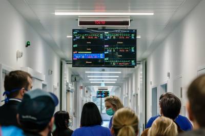 Κορονοϊός: Ένα στα επτά κρούσματα αφορά γιατρούς και νοσηλευτές