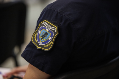 Πώς συνελήφθη αξιωματικός της ΕΛ.ΑΣ. στην Ίο – «Παγίδα» με «λάδι» σε γραφείο πολιτικού μηχανικού