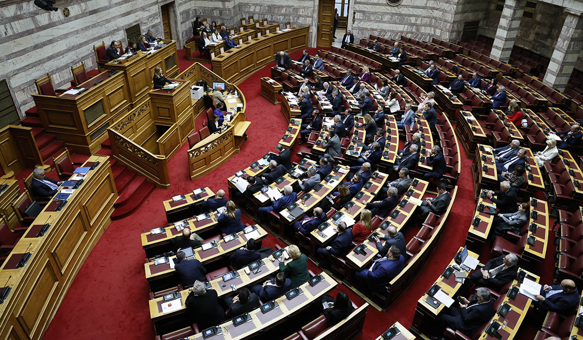 LIVE η συζήτηση στη Βουλή για το αίτημα προανακριτικής από ΣΥΡΙΖΑ και ΠΑΣΟΚ για τα Τέμπη