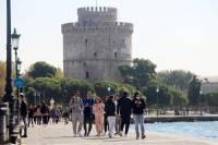 Θεσσαλονίκη: Θετικά πάνω από 50 τεστ κορονοϊού - ΕΟΔΥ: Έρχεται αύξηση των κρουσμάτων