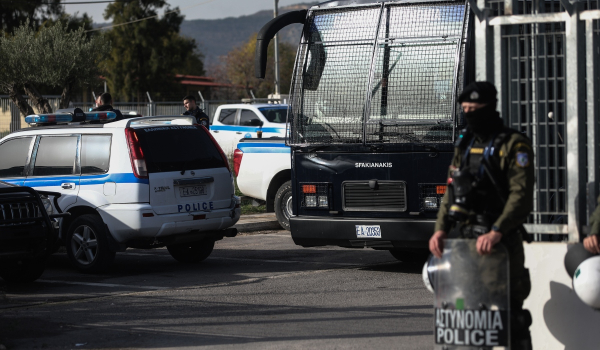 Ασπρόπυργος: Νέα αστυνομική επιχείρηση σε καταυλισμούς Ρομά - Δύο προσαγωγές