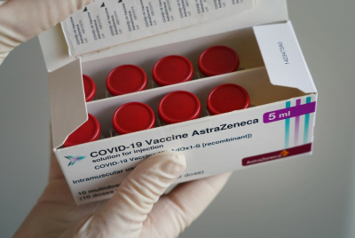 Εμβόλιο AstraZeneca: Επτά θάνατοι από θρομβώσεις στη Βρετανία σε 18,1 εκατομμύρια δόσεις