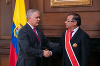 Ο Γκουστάβο Πέτρο ορκίστηκε Πρόεδρος στην Κολομβία