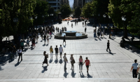 Κορονοϊός: Πιο φονικό φέτος το καλοκαίρι - Οι δύο «σχολές» των ειδικών για μέτρα