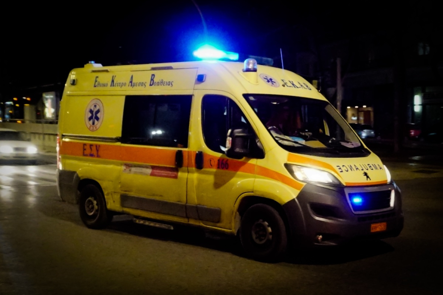 Τροχαίο δυστύχημα στο Ίλιον: Αυτοκίνητο έπεσε σε κολώνα της ΔΕΗ – Νεκρός ο οδηγός