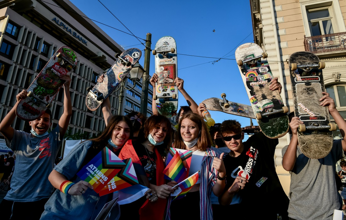 Athens Pride: Σε εξέλιξη η πορεία προς την πλατεία Συντάγματος
