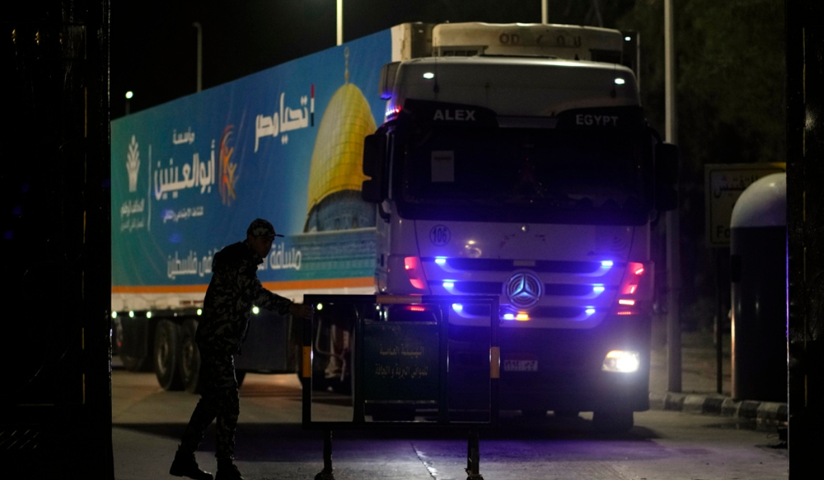 Γάζα: 80 φορτηγά με ανθρωπιστική βοήθεια στο δεύτερο πέρασμα που άνοιξε το Ισραήλ