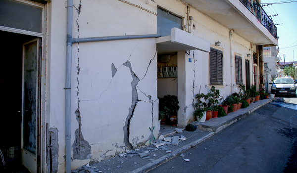 Επικοινωνία Τσίπρα με Αρναουτάκη για τον σεισμό στην Κρήτη – Του εξέφρασε τη συμπαράστασή του