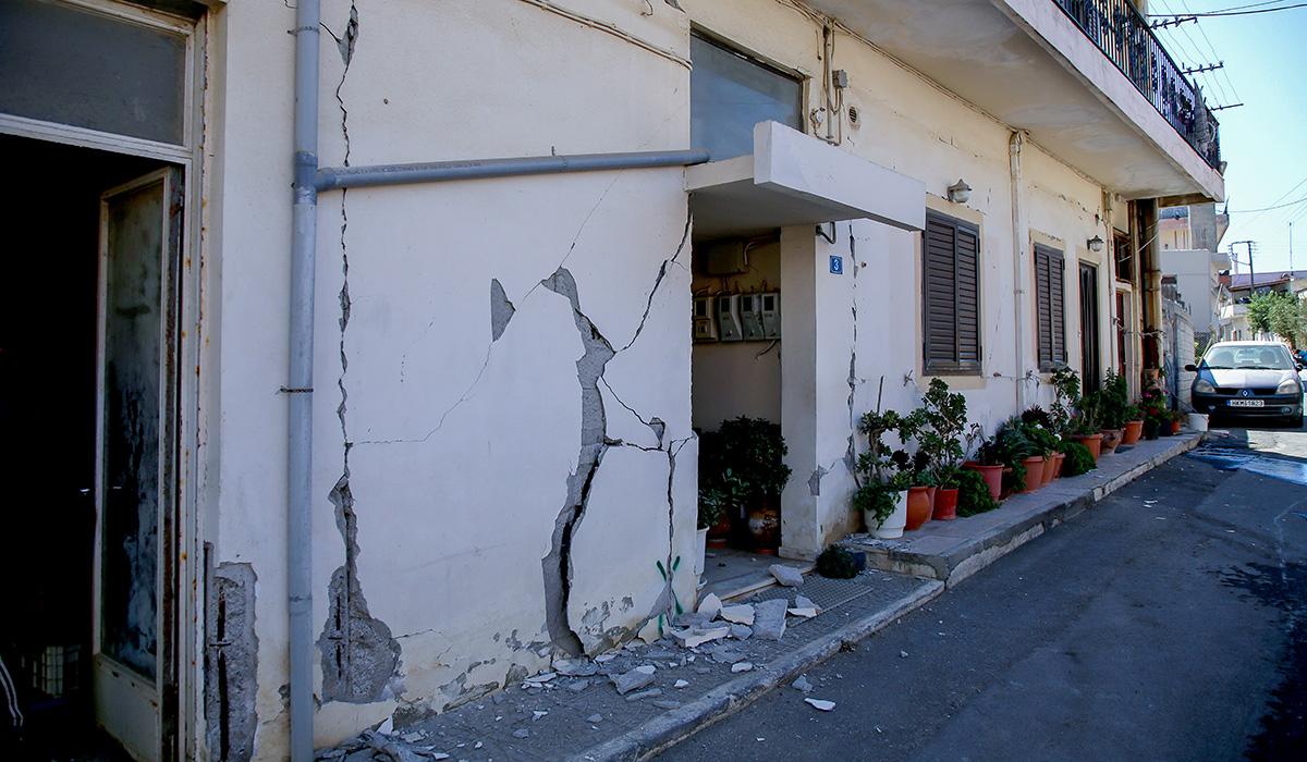 Επικοινωνία Τσίπρα με Αρναουτάκη για τον σεισμό στην Κρήτη – Του εξέφρασε τη συμπαράστασή του