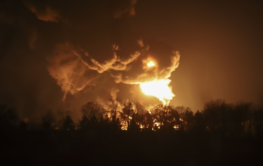 Εισβολή στην Ουκρανία: Εκρήξεις στο Κίεβο - Ηχούν οι σειρήνες του πολέμου (βίντεο)