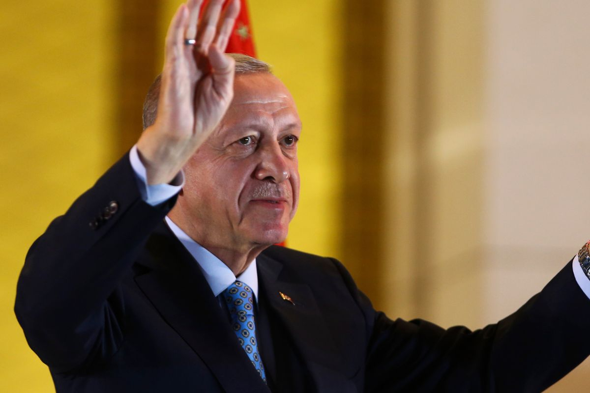H EE συγχαίρει τον Ερντογάν και του κουνά το δάχτυλο: «Περιμένουμε σταθερότητα στην αν. Μεσόγειο»
