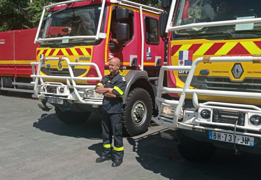 «Οι πυρκαγιές στη Μεσόγειο είναι μεγαλύτερες κάθε χρόνο», λέει ο επικεφαλής των Γάλλων πυροσβεστών στην Ελλάδα