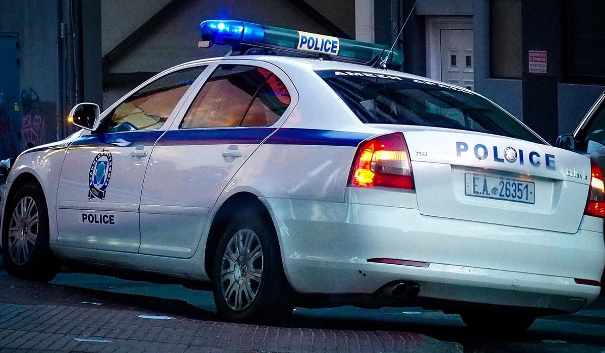 Ηράκλειο: Τέσσερις συλλήψεις για εμπρησμό οχημάτων και πυροβολισμούς