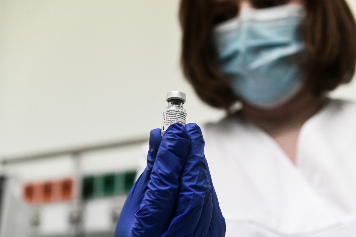 Μετάλλαξη Δέλτα: Ποια είναι η αποτελεσματικότητα των εμβολίων Astrazeneca, Moderna, και Pfizer