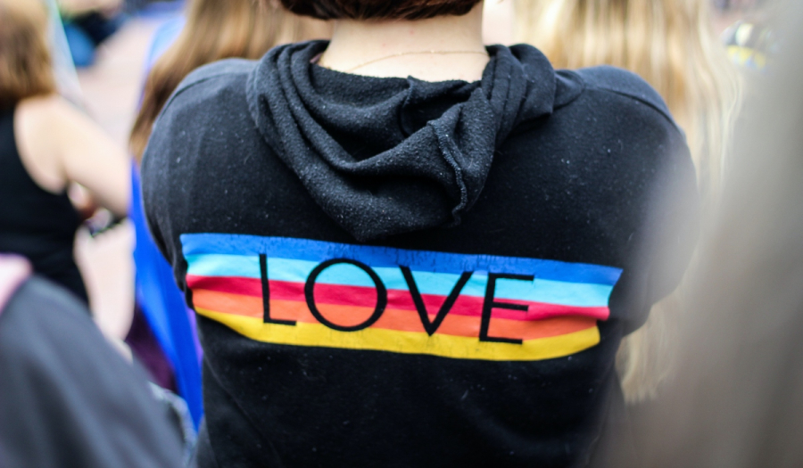 «Ναι» από τη Σλοβενία στον γάμο ομοφυλοφίλων και το δικαίωμά τους στην τεκνοθεσία