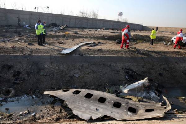 Ιράν: Συνετρίβη ουκρανικό Boeing 737 - 176 νεκροί (Βίντεο)