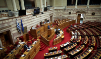 Βουλή: Επιστολή ΣΥΡΙΖΑ σε Τασούλα για την αποστολή πολεμικού υλικού στην Ουκρανία