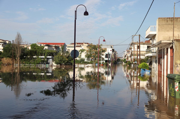 Νέος συναγερμός για πλημμύρες στη Θεσσαλία: Μήνυμα 112 για εκκένωση σε Ραψάνη, Τέμπη, Ιτέα, Γόννους, Μακρυχώρι και Ευαγγελισμό