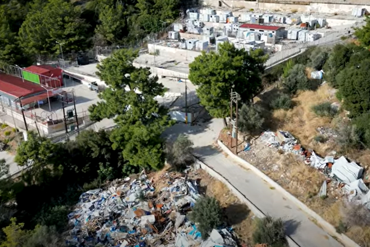 Σάμος: Ντροπιαστικές εικόνες από τη σκουπιδούπολη στα σύνορα με την Τουρκία (Βίντεο)