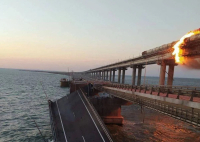 Κριμαία: Ρώσοι δύτες θα επιθεωρήσουν τη ζημιά στη γέφυρα μετά την έκρηξη