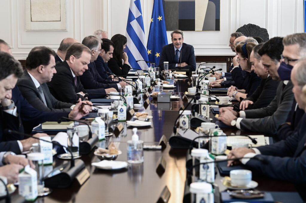Πρόβλημα για όποιους υπουργούς είναι …εκτός λίστας!