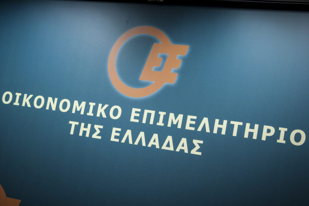 ΟΕΕ: Να ανασταλεί το κλείδωμα των δηλώσεων ΦΠΑ – Τα 17 προβλήματα στην εφαρμογή με το myDATA