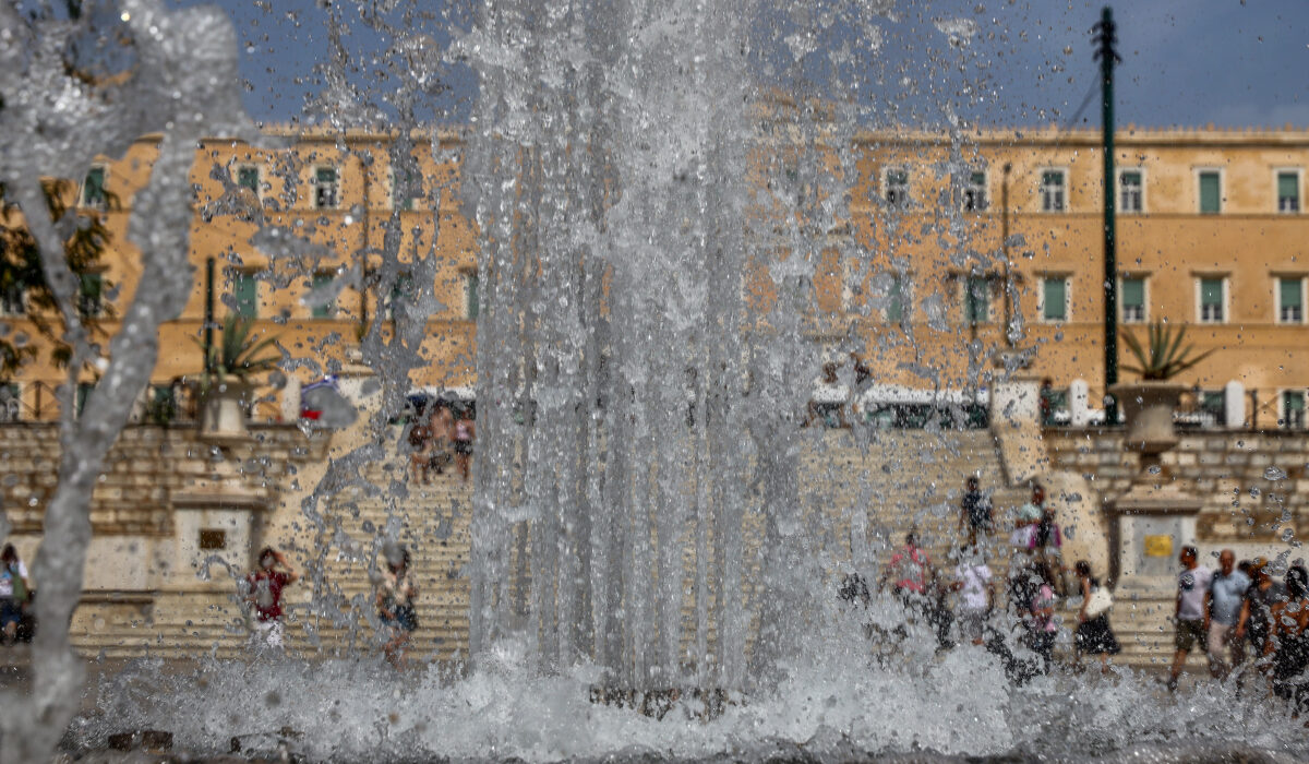 Έρχεται καύσωνας: Καλά νέα με τη θερμοκρασία στην Αττική μέχρι 23 Ιουλίου