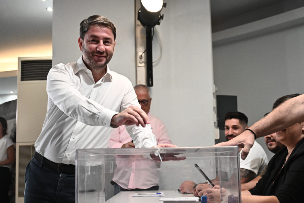 Ψήφισε ο Νίκος Ανδρουλάκης –  «Σήμερα ζητώ ξανά την εμπιστοσύνη σας»