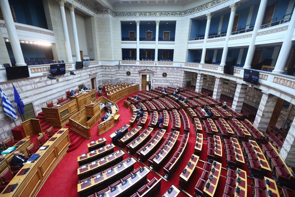 Τα σενάρια αλλαγής του εκλογικού νόμου και οι «δεύτερες σκέψεις» στο Μαξίμου για το 5%