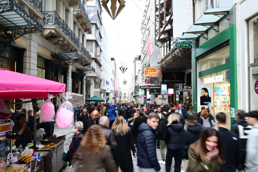 Κυριακή 29/12 με ανοιχτά μαγαζιά: Το ωράριο των καταστημάτων και σούπερ μάρκετ