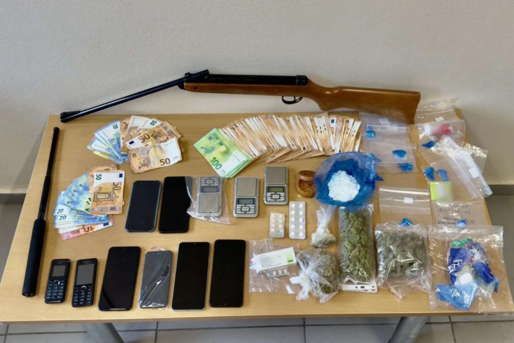 Αποκάλυψη για δημοσίους υπαλλήλους ντίλερ ναρκωτικών – Διακίνηση μέσα σε Περιφέρεια και Πανεπιστήμιο