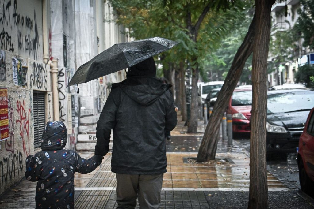 Προ των πυλών η κακοκαιρία Bora: Καταιγίδες και χιόνια για τρεις μέρες – Τι ισχύει για την Αττική