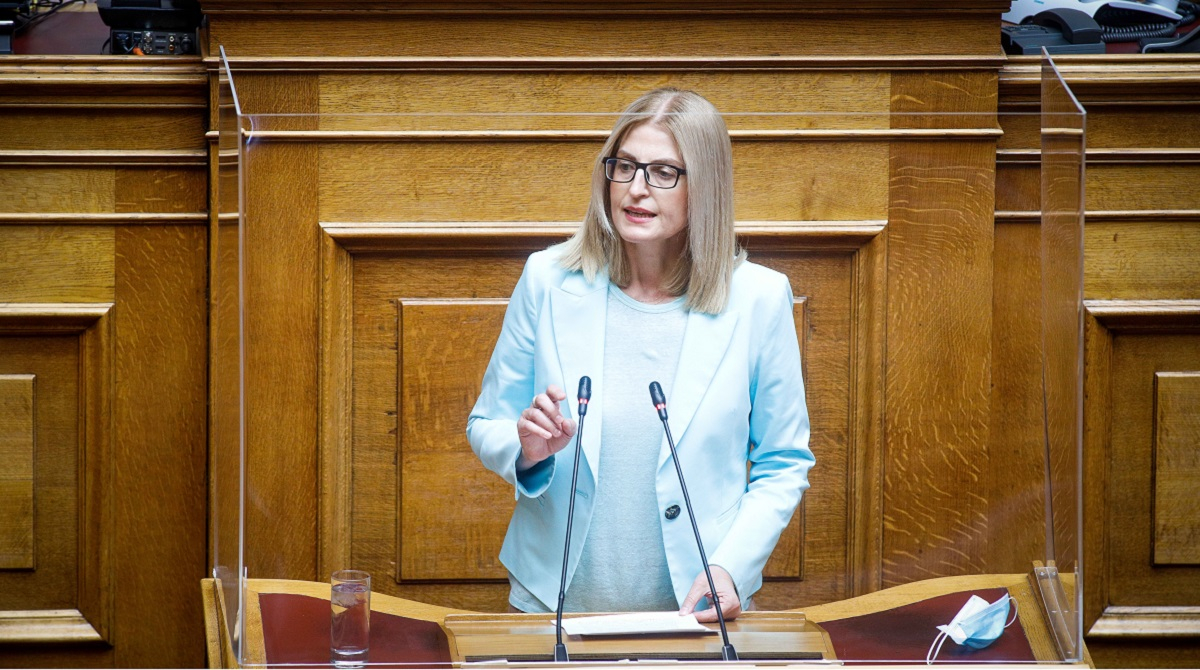 Δώρα Αυγέρη: Έγκλημα στα αρχαία της Βενιζέλου