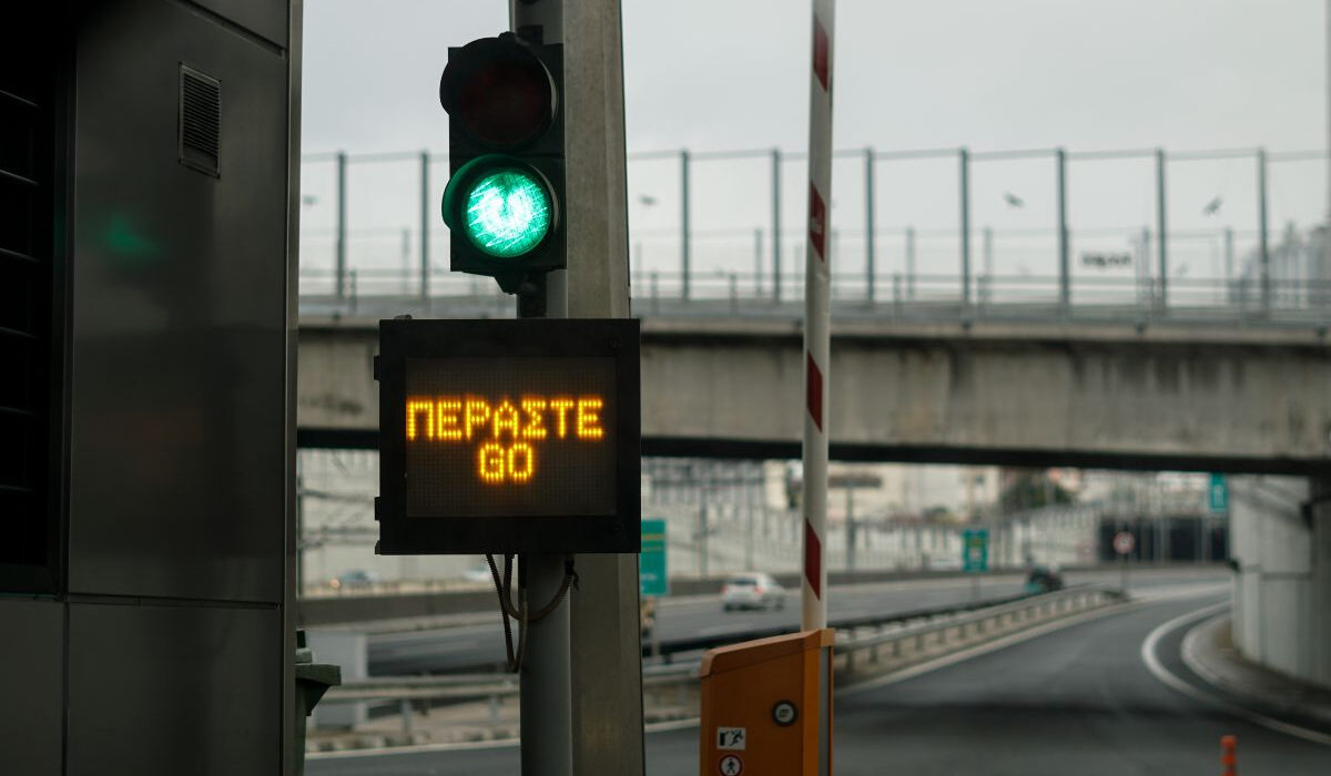 Αττική Οδός: Οι νέες τιμές, οι δωρεάν διελεύσεις και το e – pass