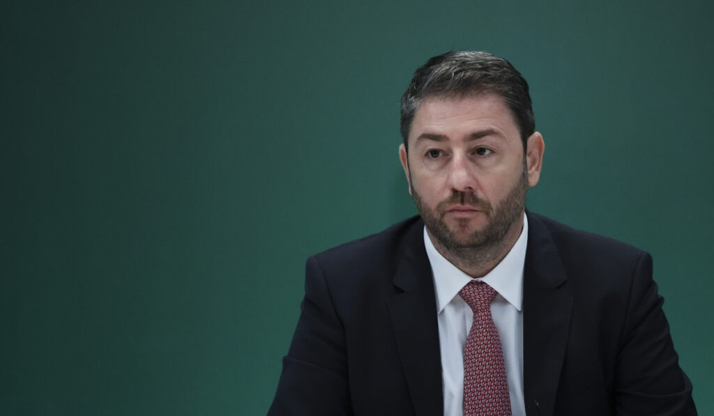 Ανδρουλάκης για Τέμπη: Η σκέψη μου είναι στις οικογένειες των θυμάτων και των τραυματιών