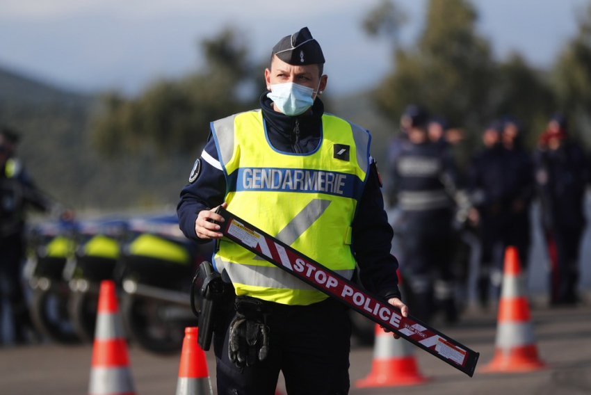 Γαλλία: Σκότωσε το παιδί και τον ανιψιό της στο ρεβεγιόν