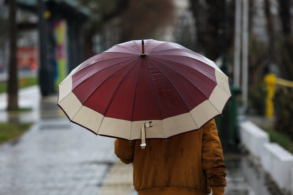 Καιρός: Ισχυρές βροχές αύριο Τρίτη 2/2 – Οι περιοχές που χρειάζεται προσοχή