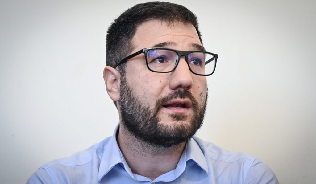 ΣΥΡΙΖΑ για φωτιά στη Βαρυμπόμπη: Έχασαν τον έλεγχο με ανέμους 2 και 3 μποφόρ