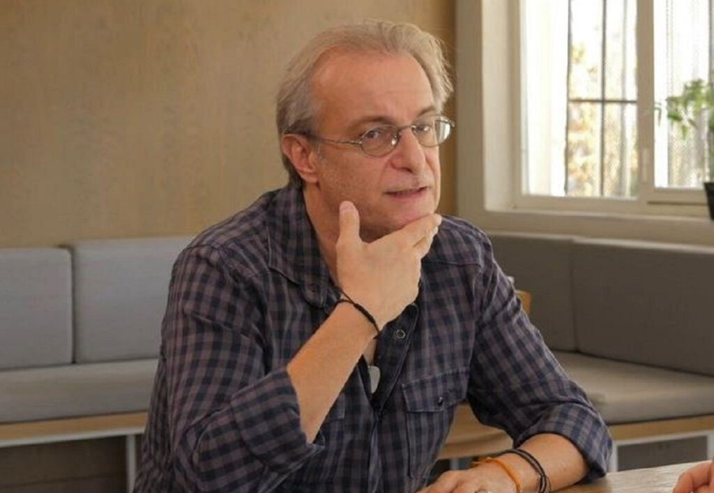 Μίλτος Πασχαλίδης: Ο Θάνος Μικρούτσικος ήταν συνδετικός κρίκος «Εγώ με τον Θάνο συνομιλώ»