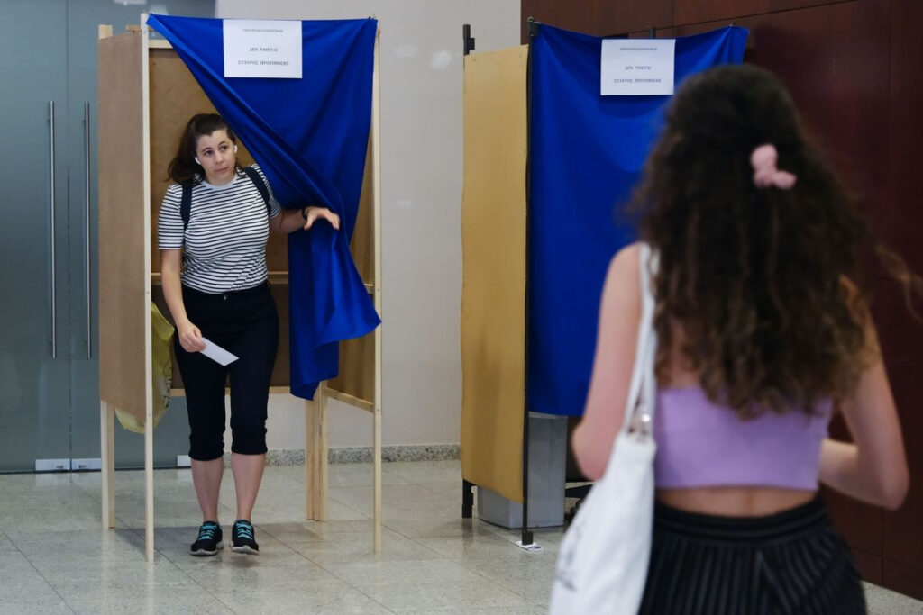 Πώς ψηφίζω στις εκλογές και με τι έγγραφα – Πόσους σταυρούς βάζουμε