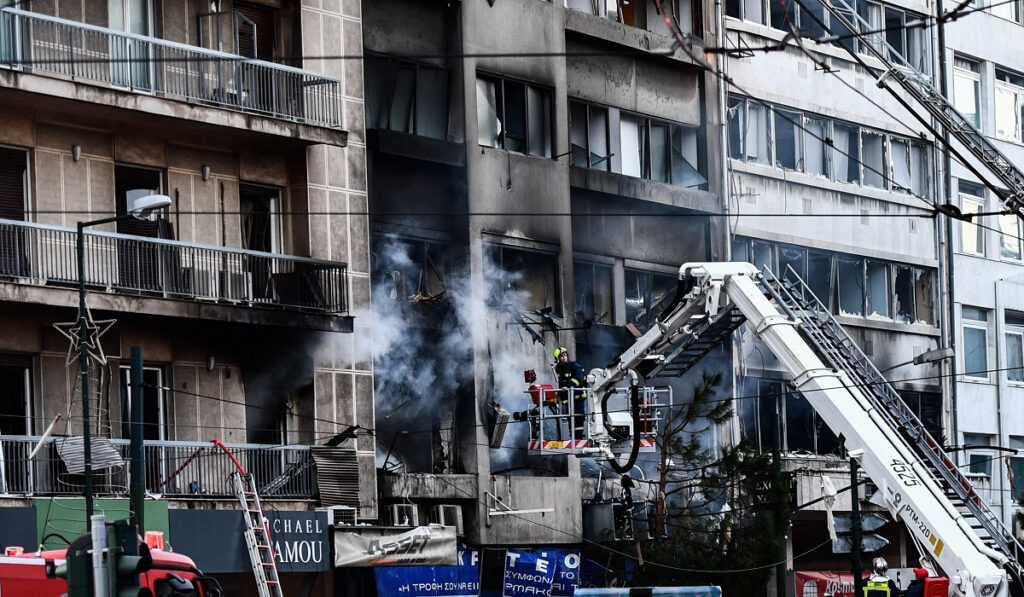 Άνοιξε η Συγγρού: Πού στρέφονται οι έρευνες για την έκρηξη – Οι μαρτυρίες