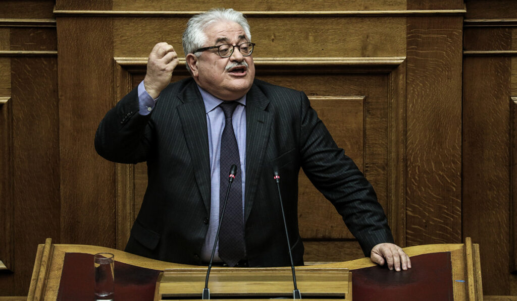 Ξανά «εκτός γραμμής» ο Τζαβάρας: Ο κ. Ντογιάκος δεν έχει καμία αρμοδιότητα να γνωμοδοτεί για την ΑΔΑΕ