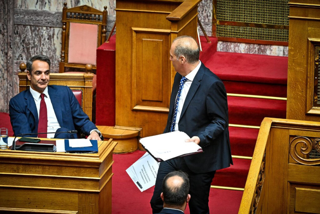 Πανικός στο Μαξίμου: «Γέφυρες» σε Βελόπουλο για μετεκλογική συνεργασία αν η ΝΔ έρθει πρώτο κόμμα