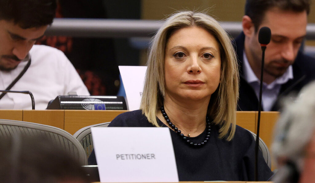 «Απασφάλισε» η Μαρία Καρυστιανού για το «σιωπητήριο» της ΕΡΤ – «Υποτιμάτε τη νοημοσύνη μας»