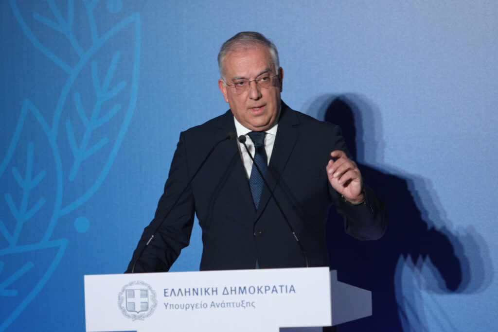 Θεοδωρικάκος: Νέο παραγωγικό μοντέλο για βιώσιμη ανάπτυξη σε όλη την Ελλάδα – Ο οδικός χάρτης των 11 στάσεων