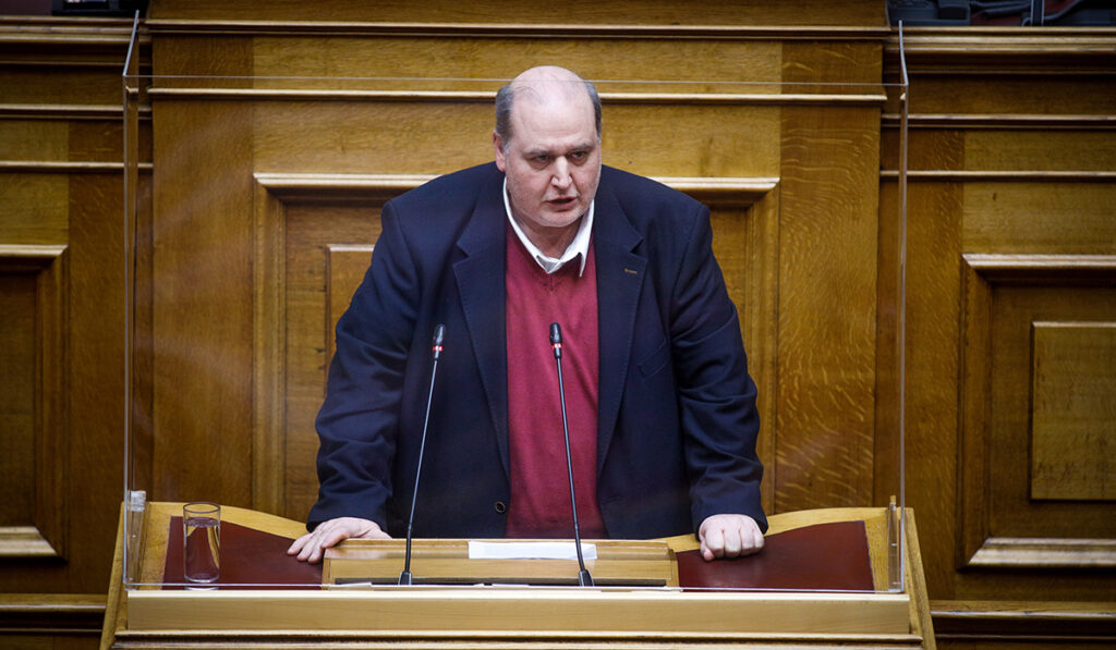 Φίλης για τηλεκπαίδευση: Κλείστε τις οθόνες, χαρείτε το χιόνι