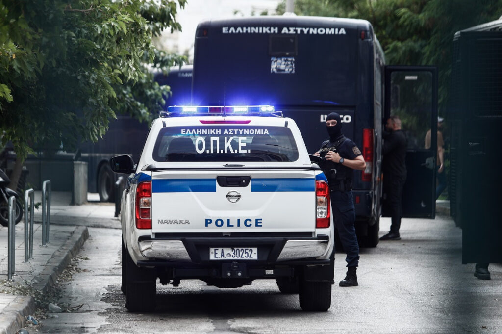Πάνω από 15 συλλήψεις χούλιγκαν για διακίνηση ναρκωτικών και ανθρωποκτονία