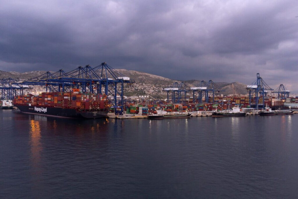 Εργατικό ατύχημα στο Κερατσίνι: 47χρονος τραυματίστηκε σε κατάστρωμα πλοίου